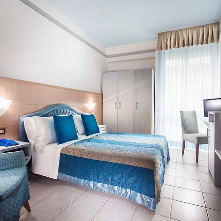 Hotel Imperiale Milano Marittima Extérieur photo