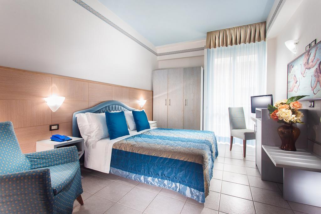 Hotel Imperiale Milano Marittima Extérieur photo